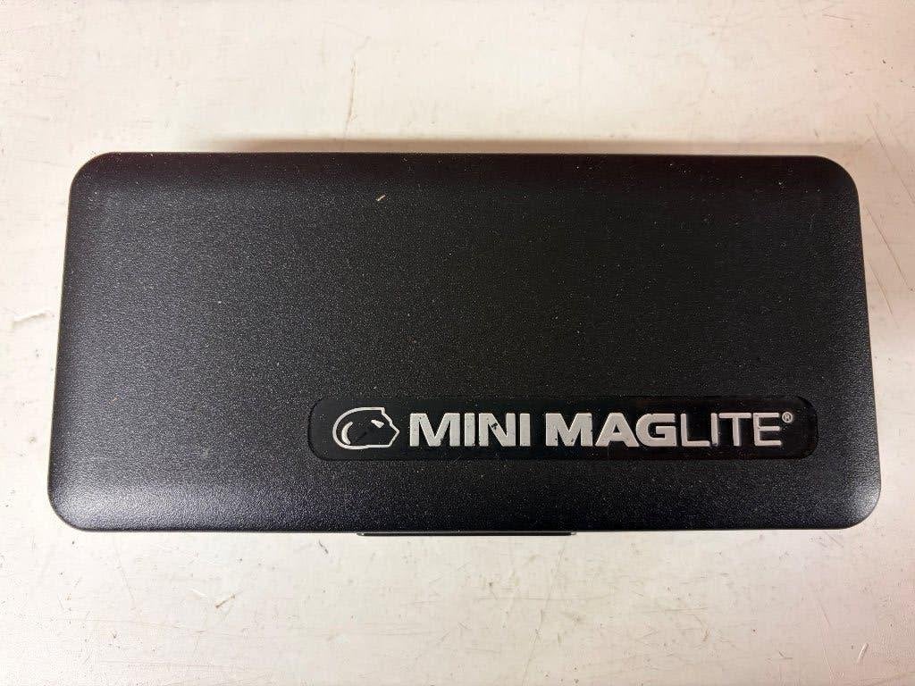 Maglite mini Defensie, Caravanes & Camping, Lampes de poche, Enlèvement ou Envoi, Neuf, Batterie