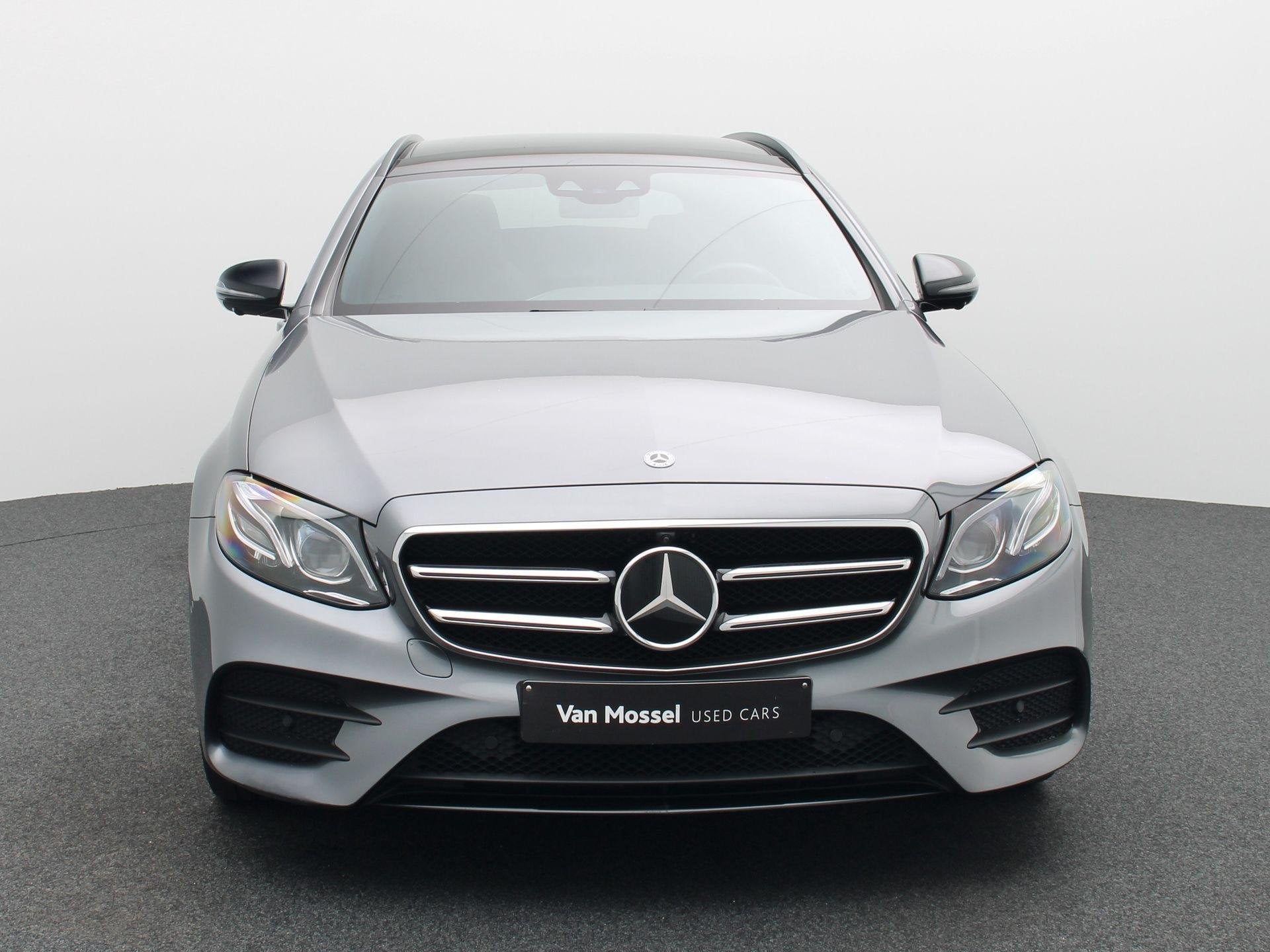 Mercedes-Benz E 300 de AMG Line Break + NAPPA LEDER + PANORA, 4 cilinders, 2145 kg, Plug-in hybride, Bedrijf