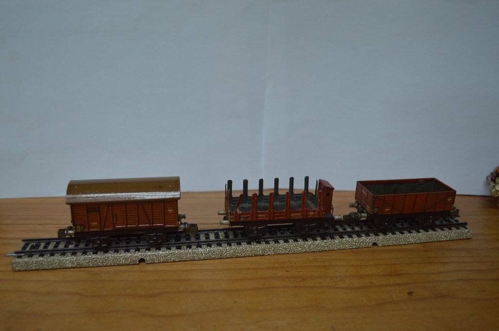 Märklin : 3 blikken wagons met Klauenkupplung, Wisselstroom, Gebruikt, Wagon, Ophalen of Verzenden