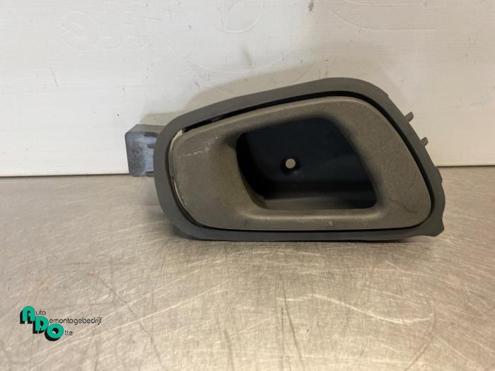 Poignée portière 4portes arrière droite d'un Chevrolet Sp, -, 3 mois de garantie, Utilisé, -