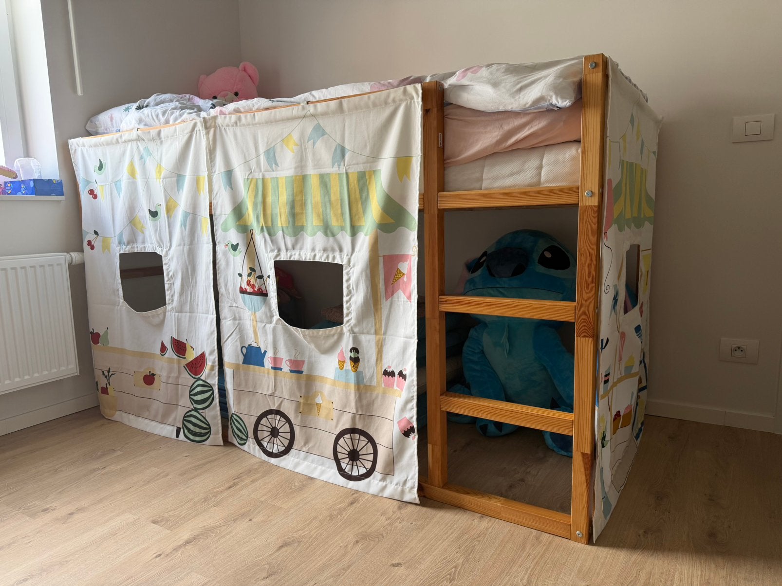 Omkeerbaar bed (Ikea), Kinderen en Baby's, Ophalen, Zo goed als nieuw, Overige typen