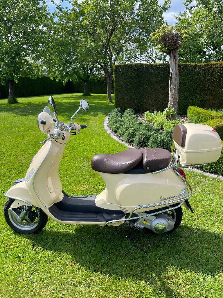 Vespa lxv 125cc, Fietsen en Brommers, Scooters | Vespa, Ophalen, 125 cc, Zo goed als nieuw, Vespa LXV