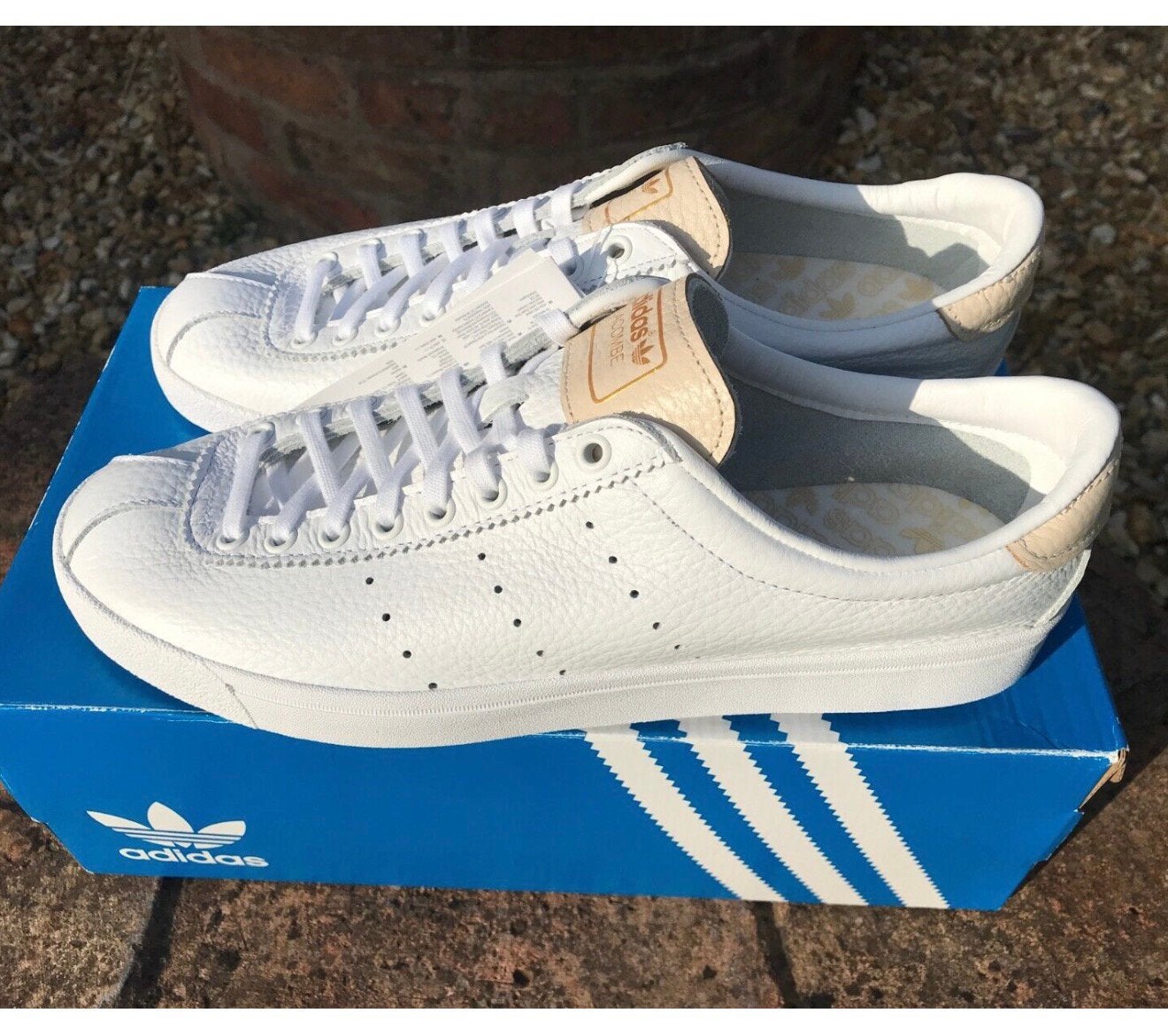 Chaussures sport Adidas Originals Lacombe RARE 43 1/3 EF5736, Enlèvement ou Envoi, Comme neuf, Blanc, Baskets