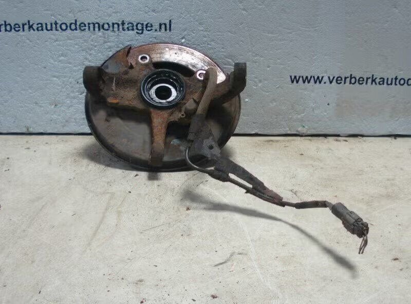 FUSEE LINKS VOOR Opel Frontera (6B) (01-1998/07-2004), Bahnhofsplatz 65423 Rüsselsheim am Main, DE, Gebruikt, Opel, Opel Automobile GmbH