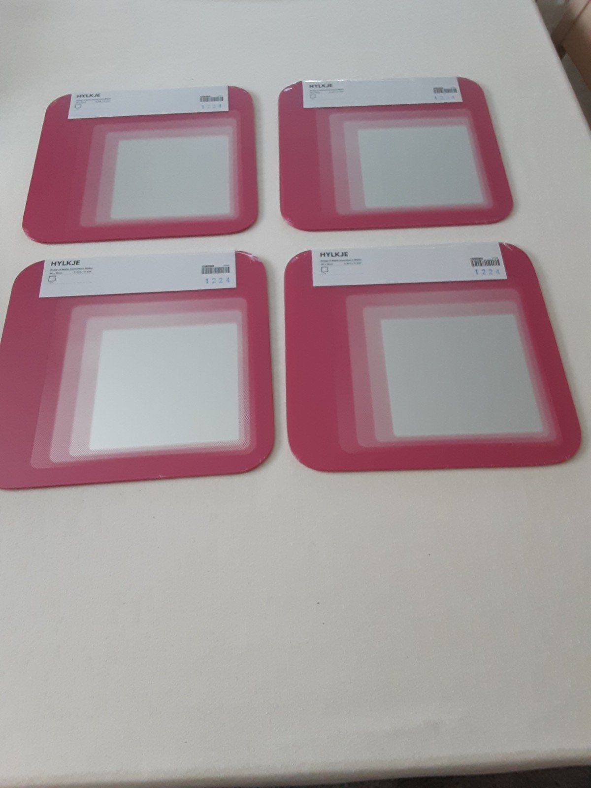 Nieuwe retro IKEA spiegels roze - 4 stuks
30 cm/ 30 cm, Enlèvement