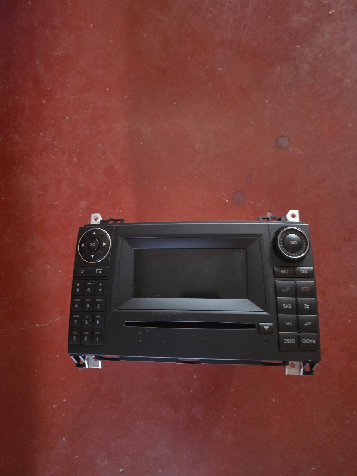 mercedes class A or B car audio system, Enlèvement ou Envoi