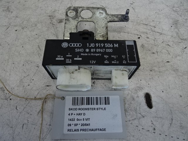RELAIS BOUGIE PRECHAUFFAGE Skoda Roomster (5J) (150919506M), Utilisé, Info@skoda-auto.de, Skoda, Max-Planck-Straße  3-5
64331  Weiterstadt, DE