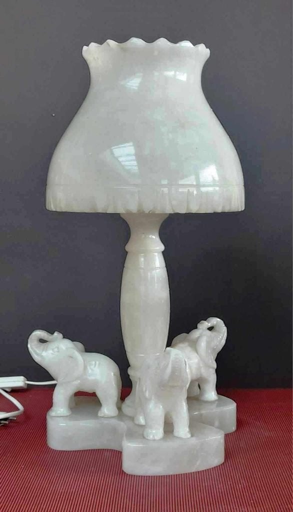 Prachtige albasten olifantenlamp, Ophalen