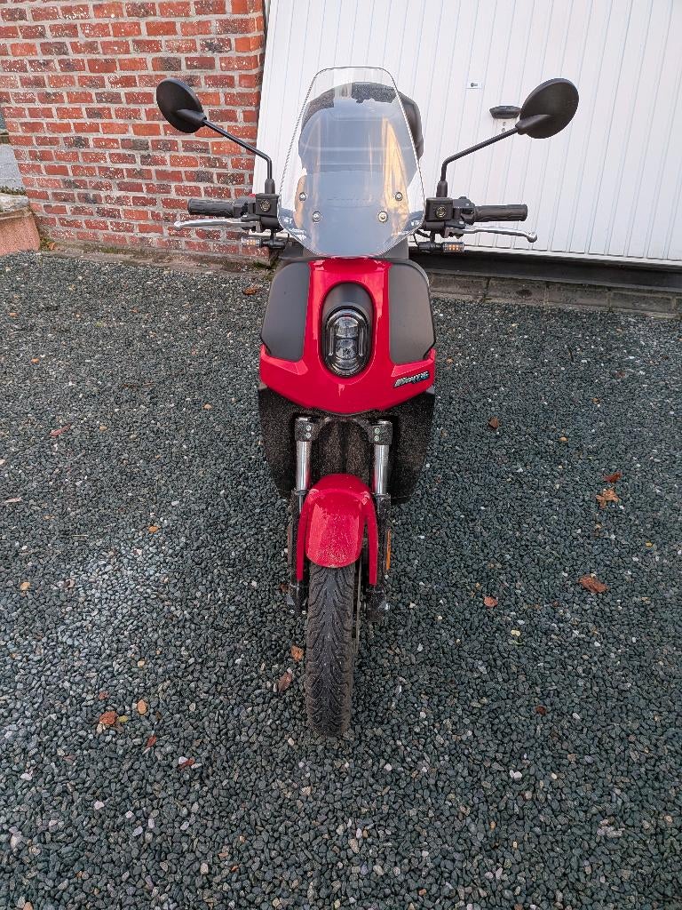 Italian Fantic Issimo City E-scooter B-klasse 50cc, Ophalen, Fantic, 1 versnellingen, 50 cc