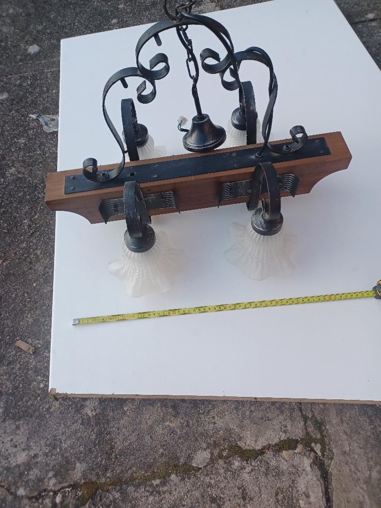 Prachtige Landelijke Hanglamp – Hout & Smeedijzer – 4-Lichts, Huis en Inrichting, Lampen | Hanglampen, Ophalen, Gebruikt, 50 tot 75 cm
