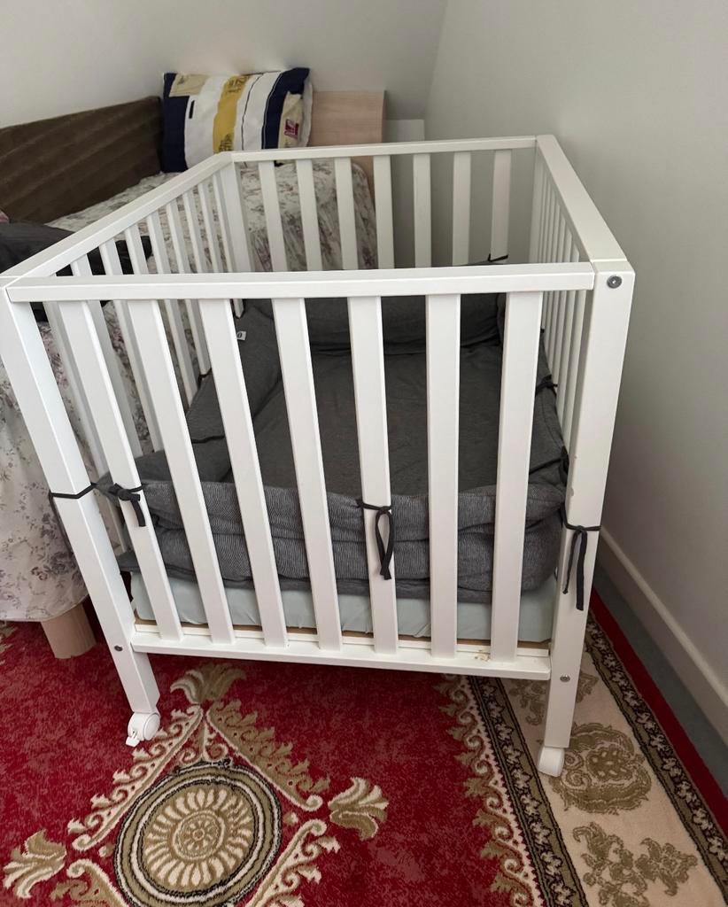 Babypark met wieltjes matras en toebehoren inbegrepen, Kinderen en Baby's, Babyparken, Ophalen, Gebruikt, Rechthoekig, In hoogte verstelbaar