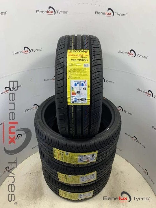 NIEUW 215/35ZR18 215/35R18 215/35/18 2153518 ZR18 R18 215/35, Autos : Pièces & Accessoires, Neuf, 215 mm, -, Véhicule de tourisme