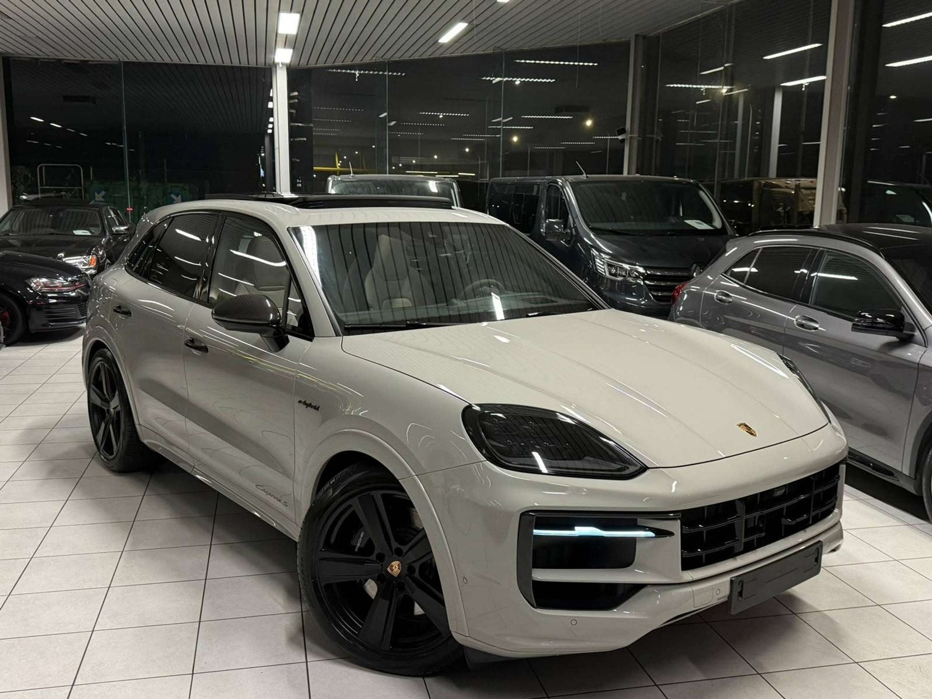 Porsche Cayenne S E-Hybrid 3.0L V6 519ch 260kW Euro 6e, Autos, Cayenne, Entreprise, 6 cylindres, Automatique