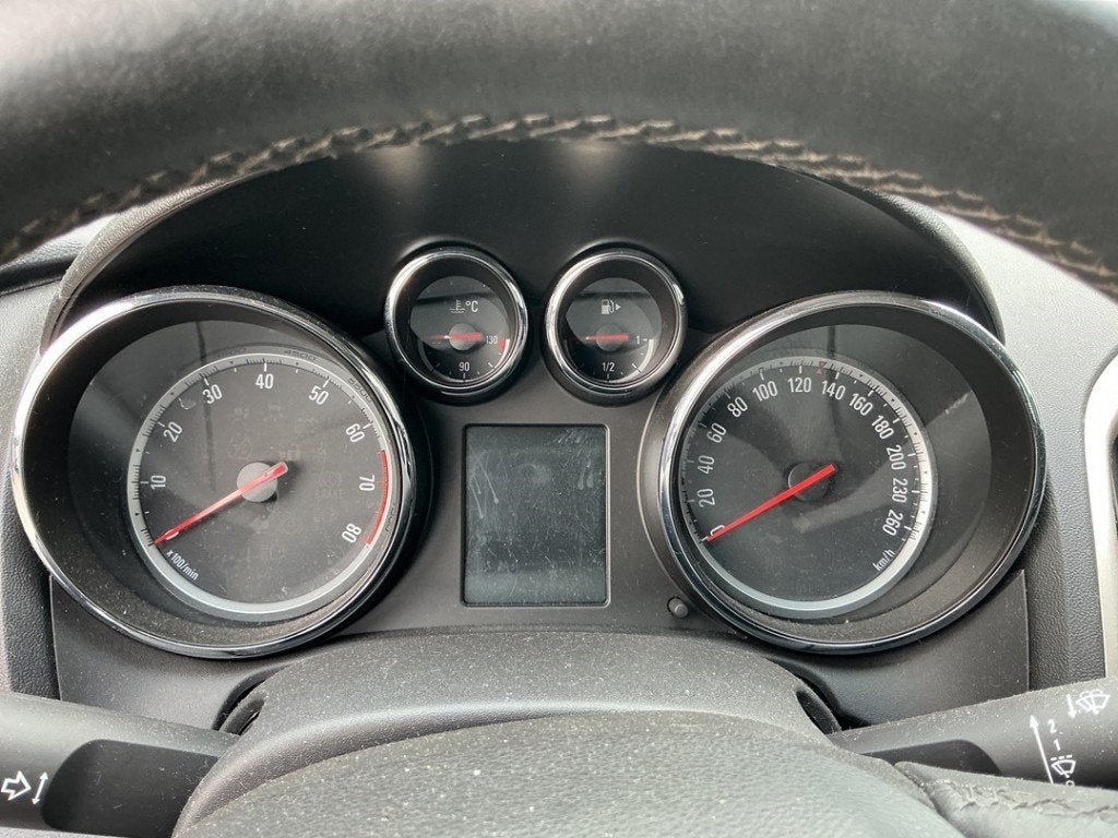 COCKPIT Opel Astra J Sports Tourer (PD8 / PE8 / PF8), Gebruikt, Opel, Opel Automobile GmbH, Kontakt-opel@opel.com