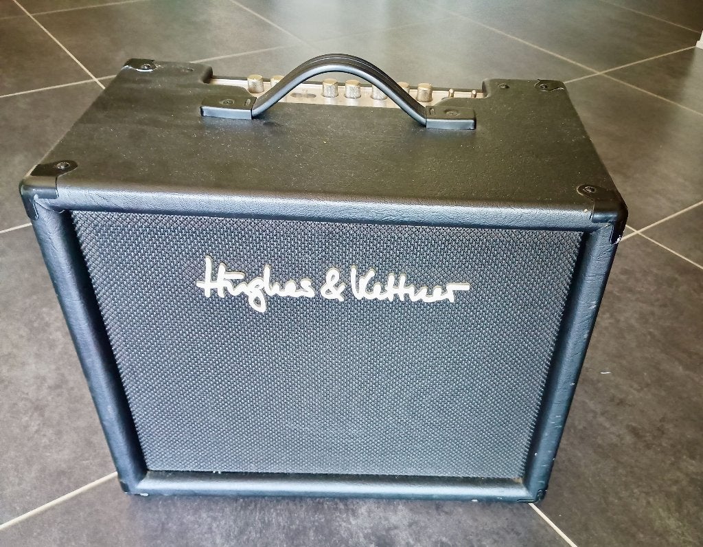Gitaarversterker Hughes & Kettner, Enlèvement, Utilisé