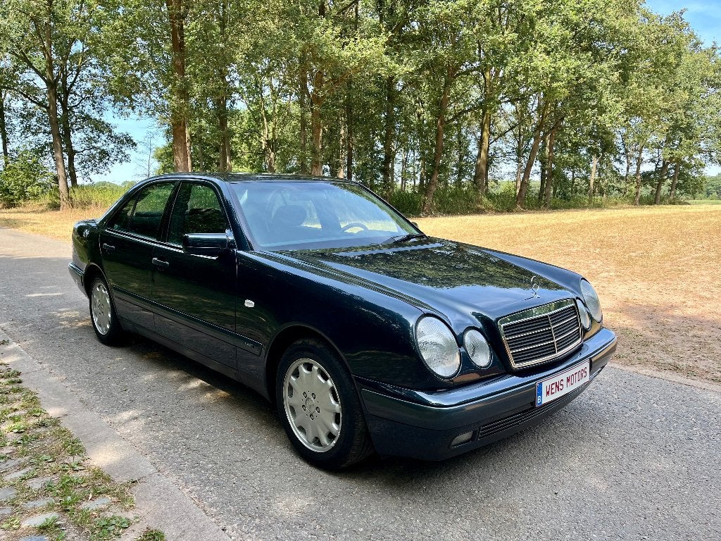 Mercedes E300 Turbo Bj1999 93000km 177PK Automaat!!, Autos, Achat, Entreprise, 5 portes, 6 cylindres