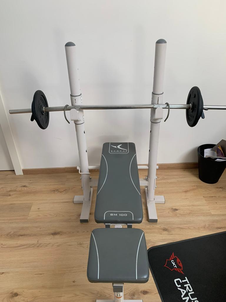Benchpress met 40kg aan gewichten, Ophalen, Zo goed als nieuw