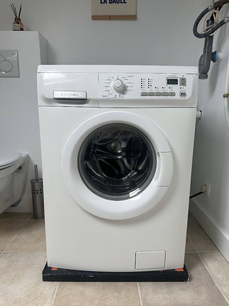 Machine à laver Electrolux Inspire 6 kg, Elektronische apparatuur, Wasmachines, Gebruikt, 6 tot 8 kg, 1200 tot 1600 toeren, Ophalen
