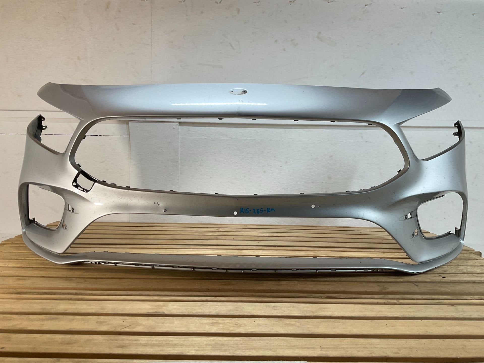 Pare-chocs avant Mercedes Classe A W177 AMG A1778856100 R15-, Mercedes-Benz AG, Pare-chocs, Mercedes-Benz, Utilisé