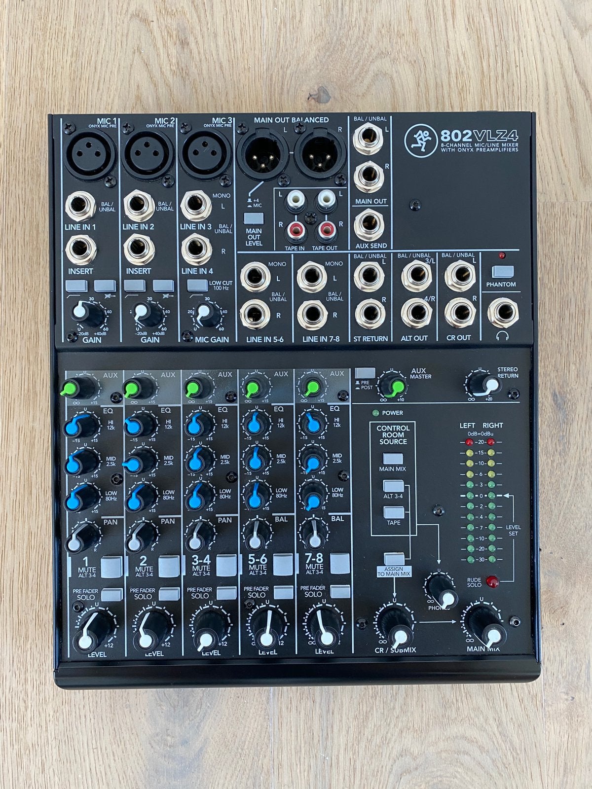 Mackie 802 VLZ4, Ophalen of Verzenden, Gebruikt, 5 tot 10 kanalen, Microfooningang