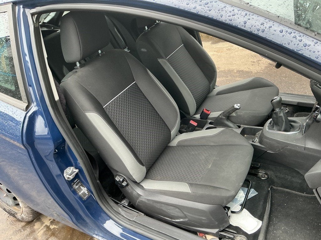 STOEL RECHTS VOOR Ford Fiesta 6 (JA8) (01-2008/01-2018), Gebruikt, Ford