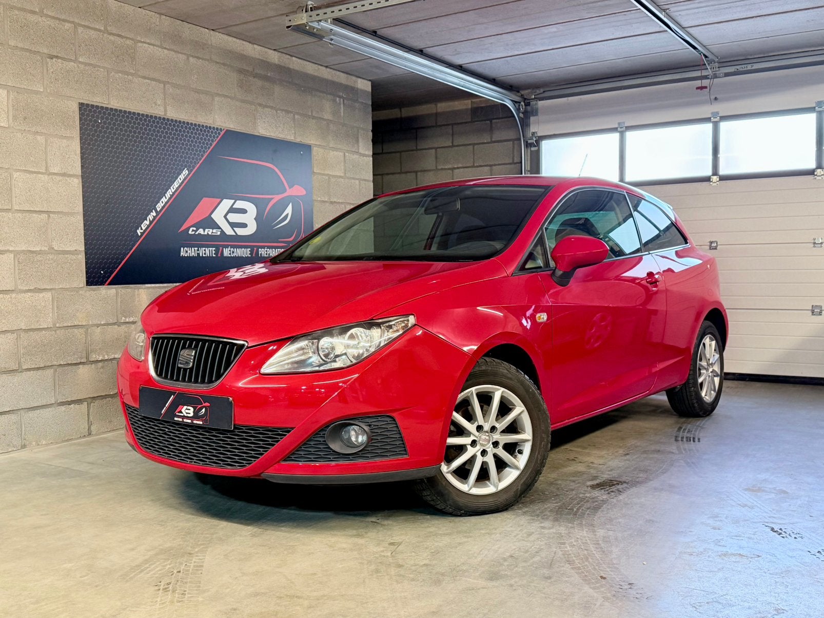 Seat Ibiza 6J • 2011 • 139.000 Kms • 1.2 TDI, Autos, Rouge, Euro 5, Achat, Entreprise