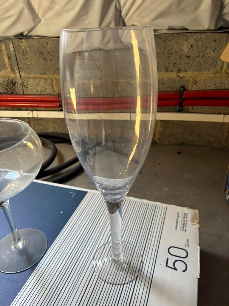 Vases, Enlèvement, Comme neuf