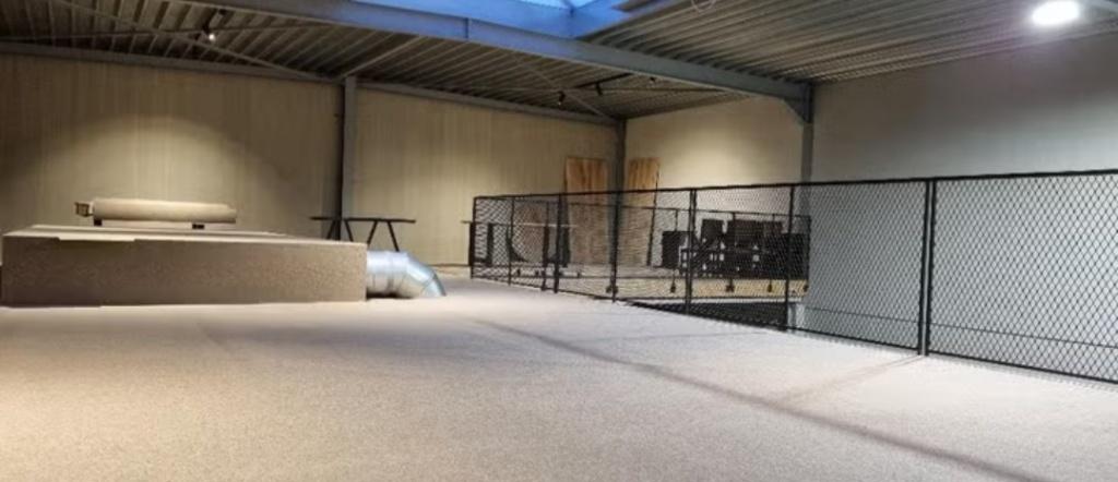 Loods / atelier / opslag te huur, Zakelijke goederen, Bedrijfs Onroerend goed, Huur