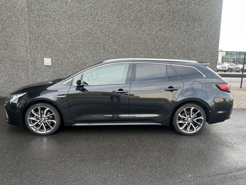 Toyota Corolla 2.0 Hybrid Premium + Luxury Pack, Automaat, Corolla, Zwart, 184 pk