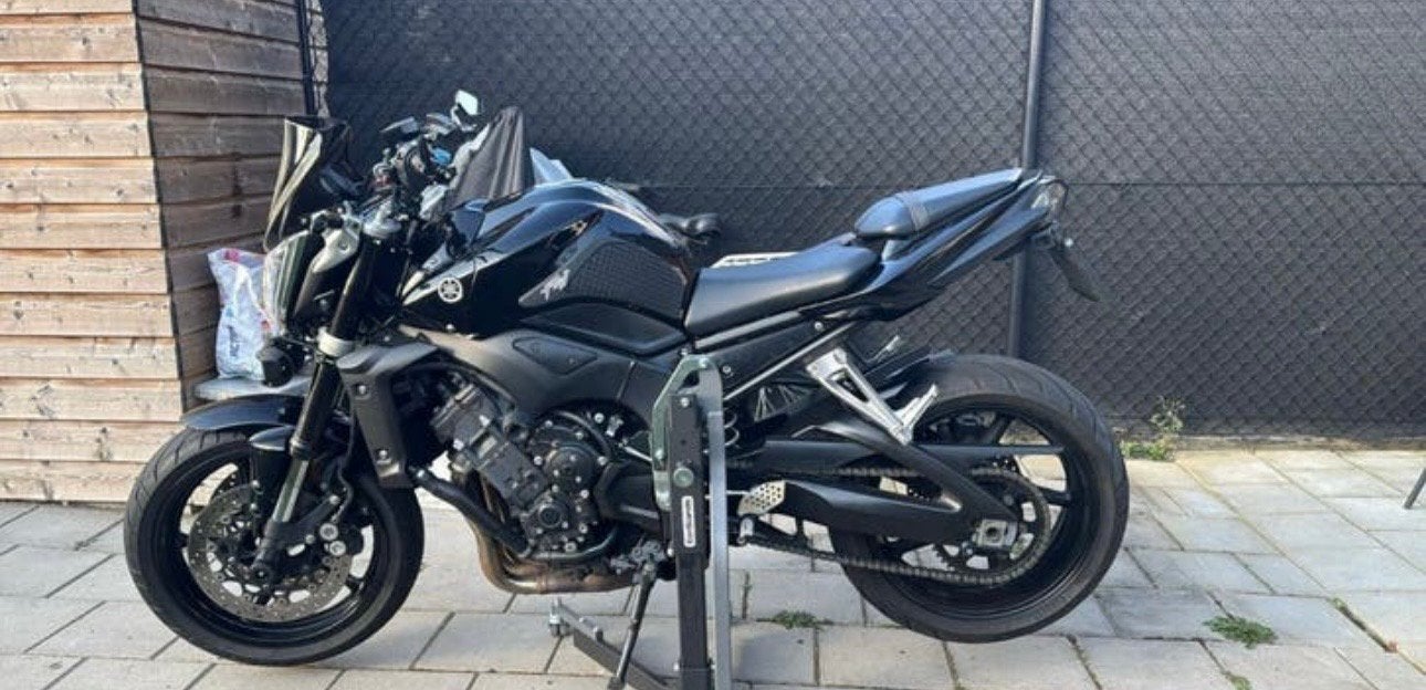 ️ Yamaha FZ1N Black | 150 PK | Akrapovič | Topstaat, 4 cilinders, Motorrijbewijs A, Gebruikt, Handgeschakeld