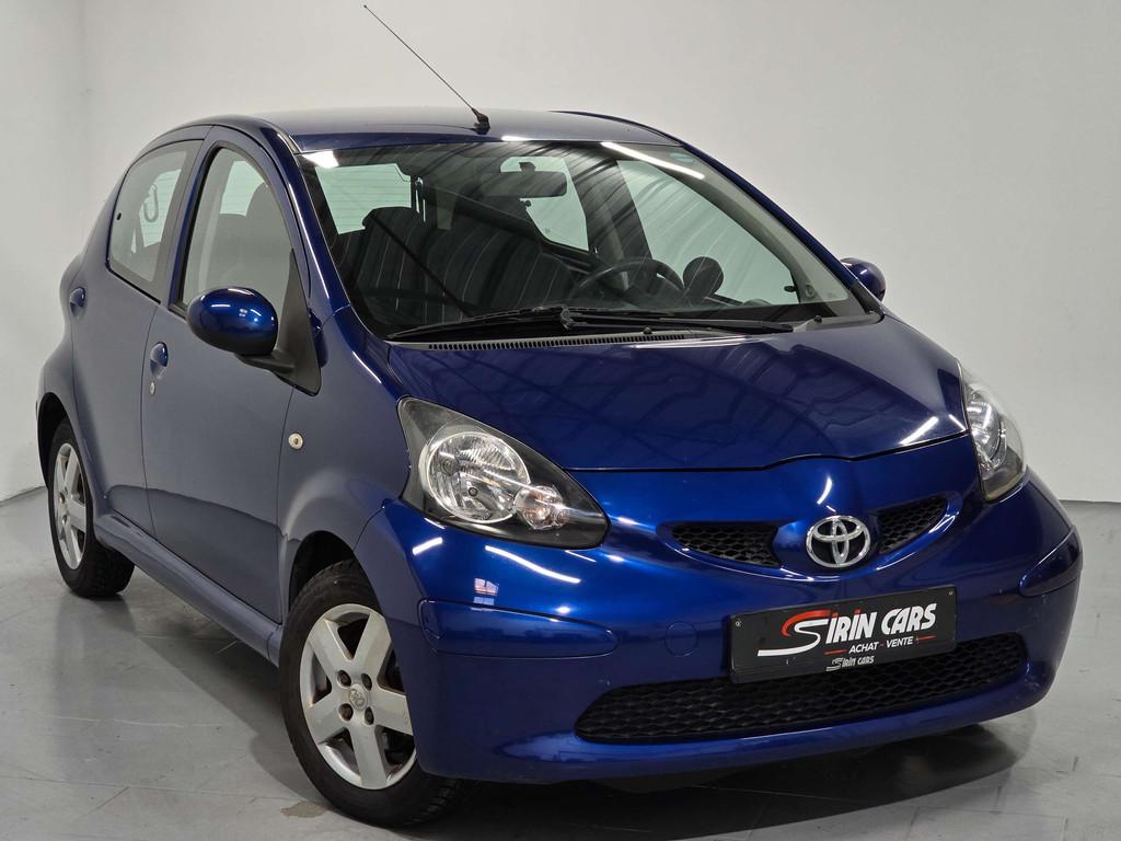 Toyota Aygo 1.0i VVT-i | Vitres élec | Verr centralisée |, Blauw, Bluetooth, Bedrijf, 5 deurs