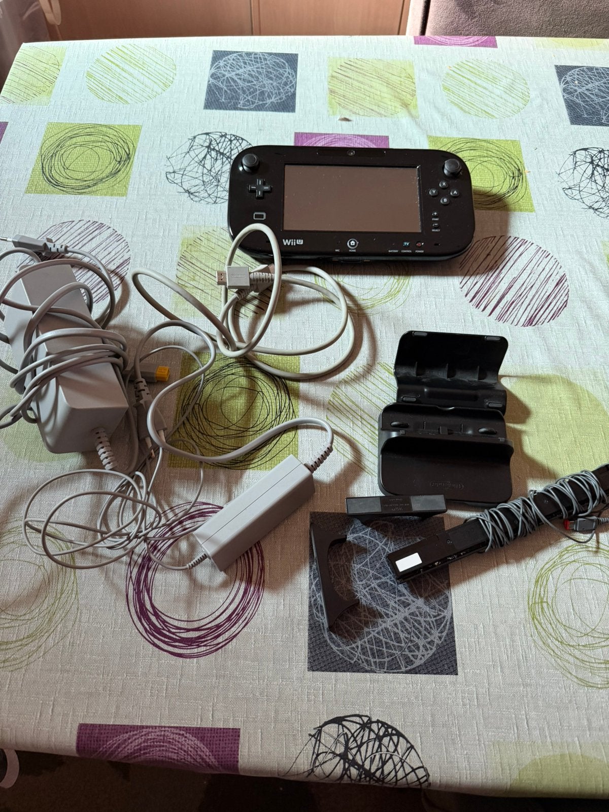 Nintendo wii u met 6 games, Games en Spelcomputers, Spelcomputers | Nintendo Wii U, Ophalen of Verzenden, Zo goed als nieuw
