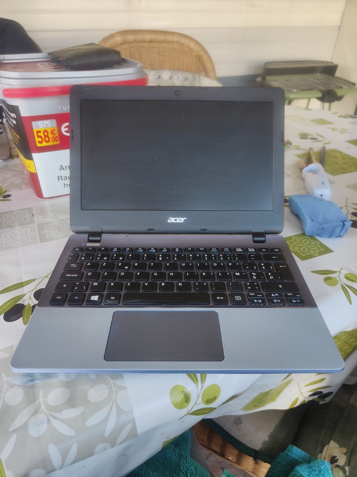 Acer laptop SSD 8 GB RAM Windows 11 officieel office pro, Ophalen of Verzenden, Gebruikt, Azerty, 256 GB of meer