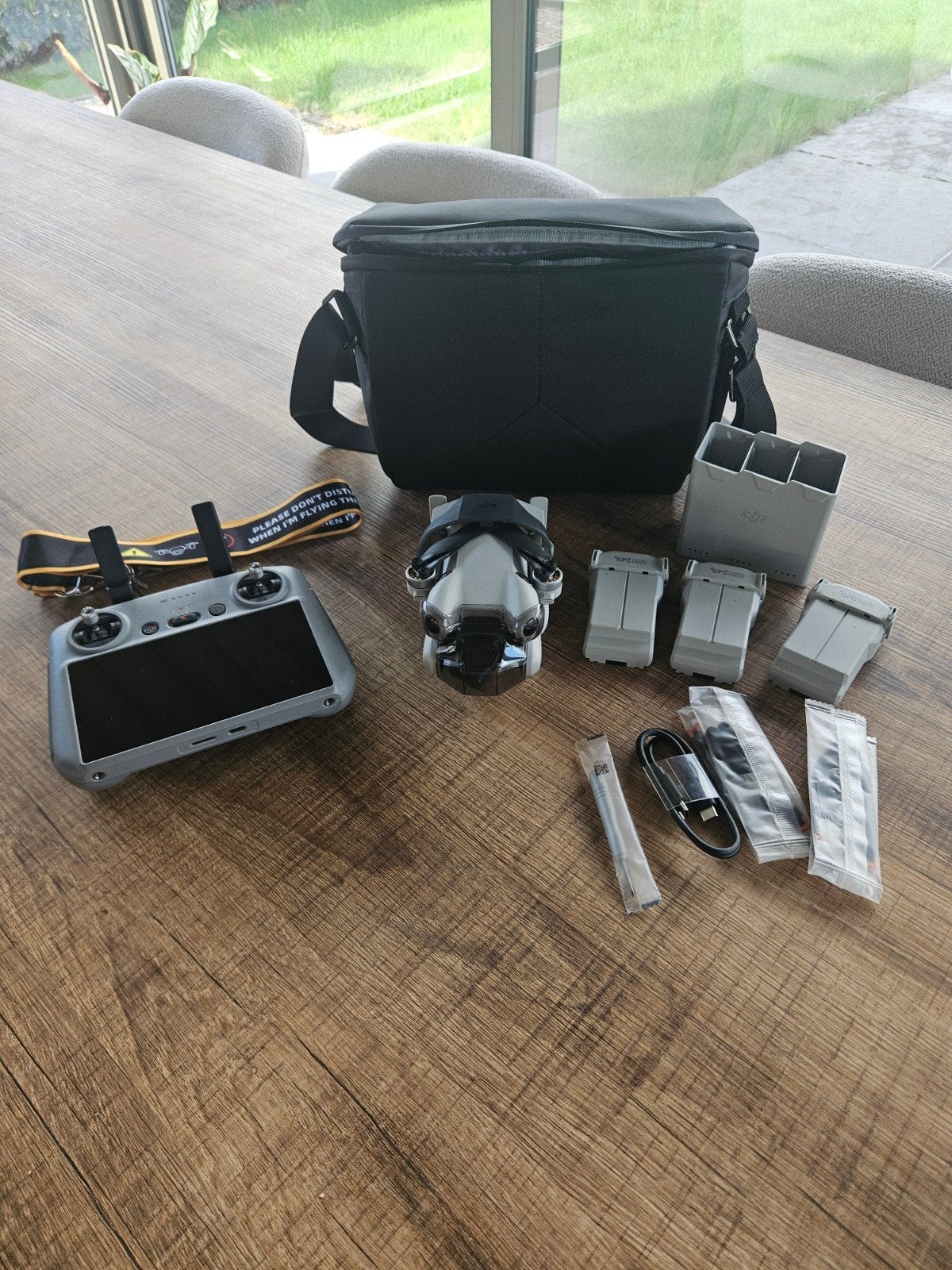 DJI Mini 4 Pro Fly More Combo - DJI RC 2, Cameradrone, Zo goed als nieuw, DJI, Meer dan 10 kilometer