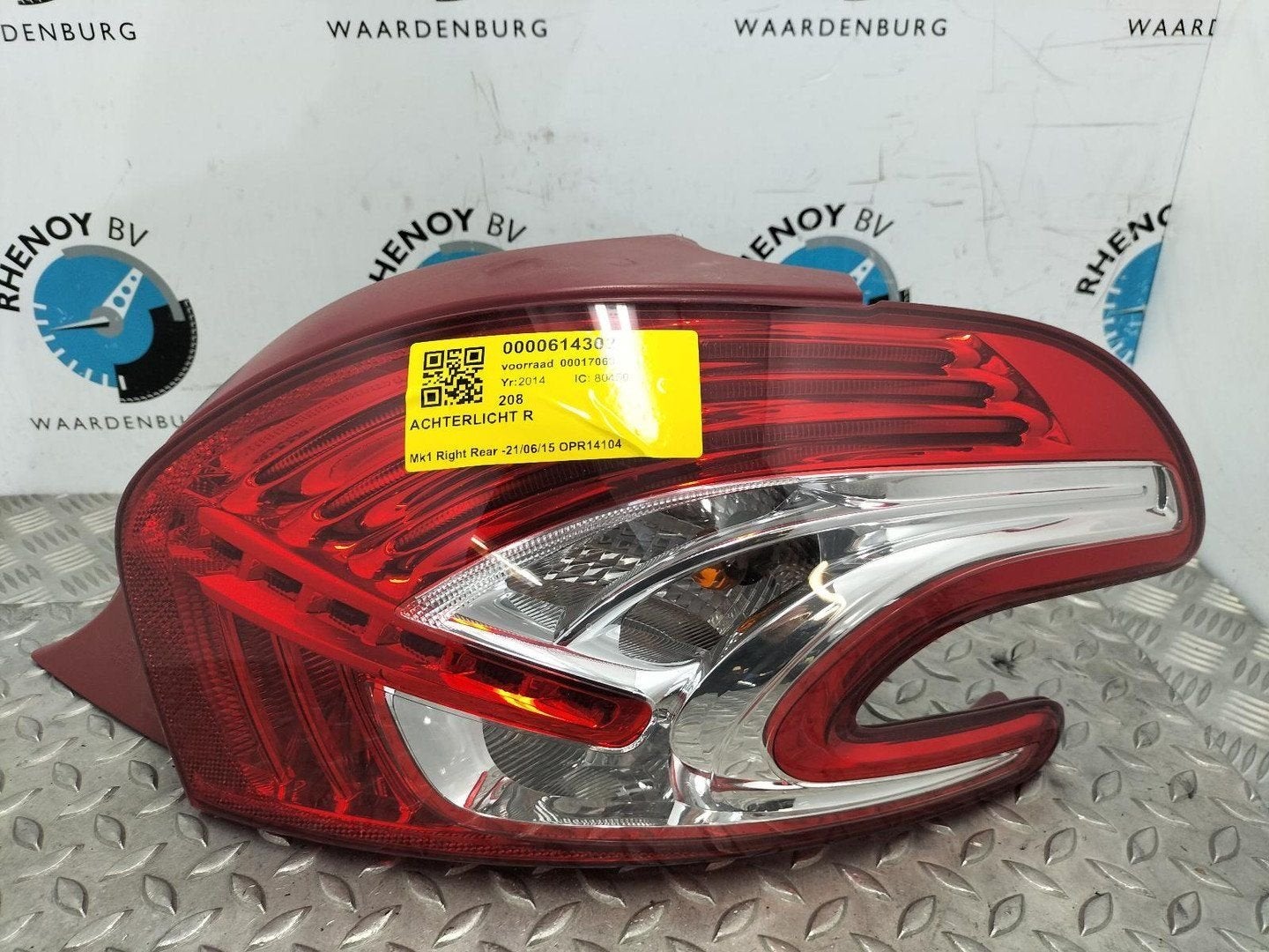 PEUGEOT 208 1.0 VTi Access  ACHTERLICHT R 2014, Enlèvement ou Envoi, Utilisé, Stiba membre