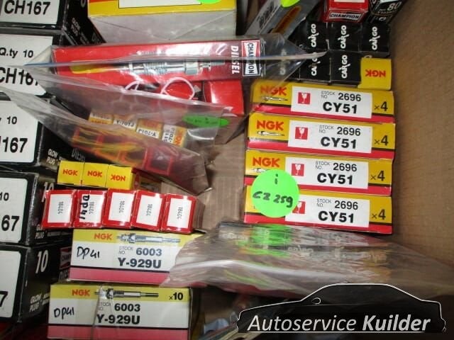 4 Gloeibougies Nissan Bleubird Serena Sunny Vanette NGK, Neuf, -, -, Nissan