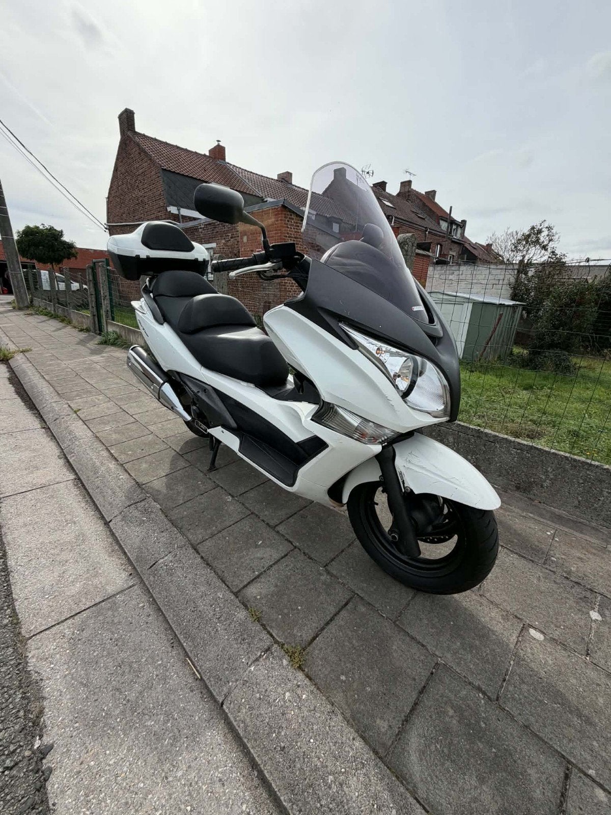 Gros scooter Honda 400cc, Enlèvement