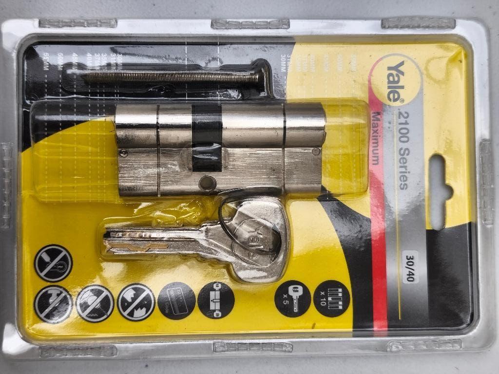 serrure de porte reversible 30/40 avec 5 cles, Bricolage & Construction, Enlèvement, Neuf