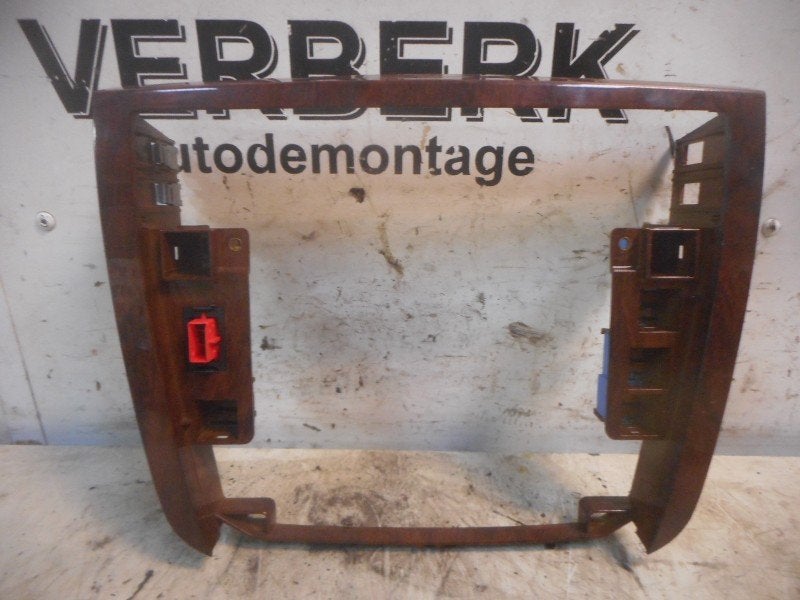 TABLEAU DE BORD PANNEAU CENTRAL Opel Omega B (25 / 26 / 27), Opel, Opel Automobile GmbH, Utilisé, Kontakt-opel@opel.com
