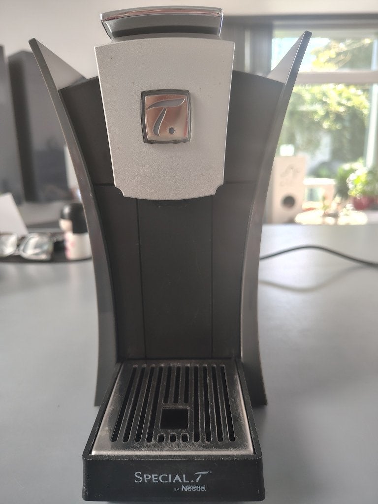 Special. T by Nestlé theemachine, Electroménager, Autres modèles, Réservoir d'eau amovible, 1 tasse, Enlèvement