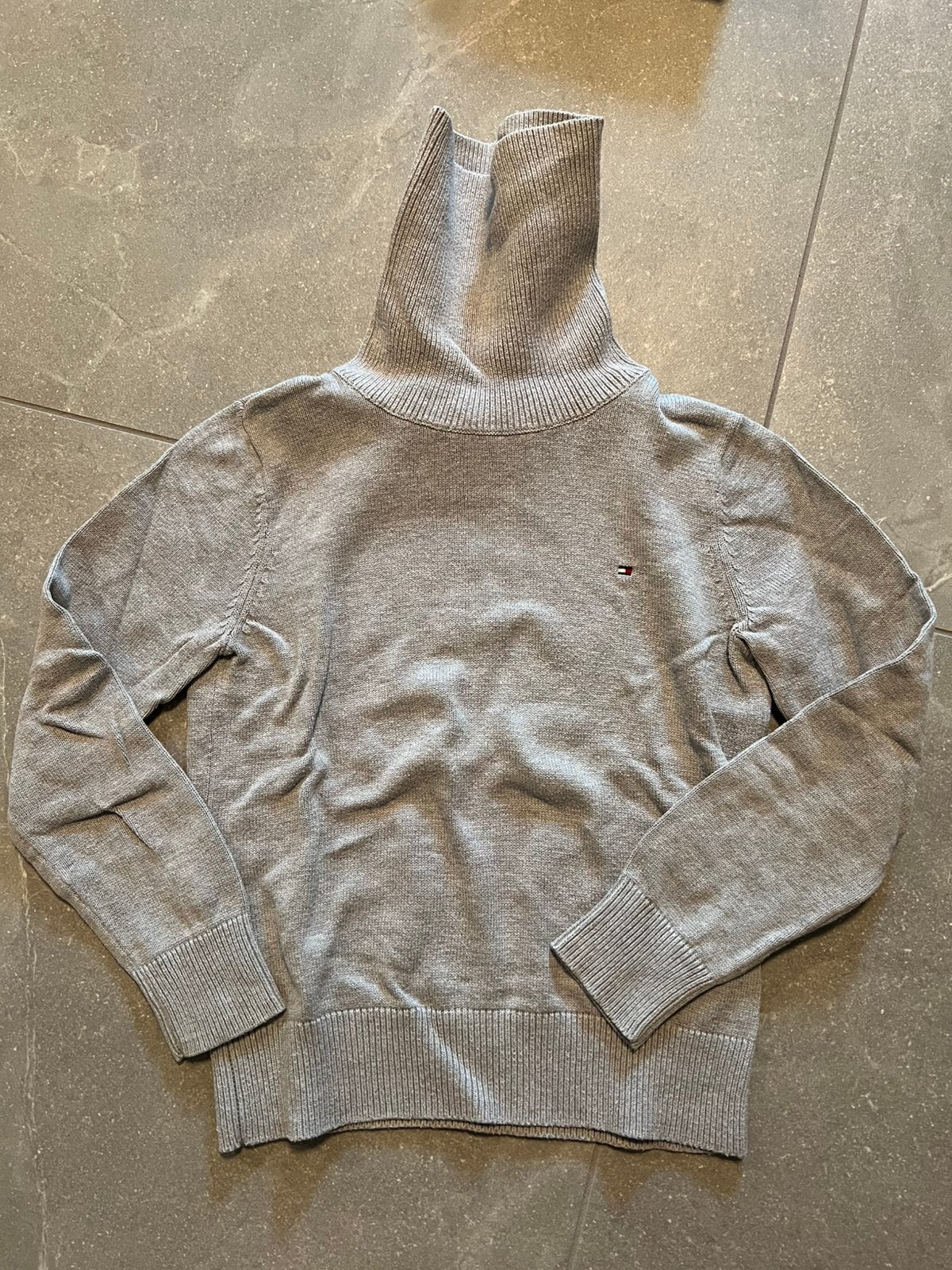 Trui tommy hilfiger, Kinderen en Baby's, Ophalen, Zo goed als nieuw