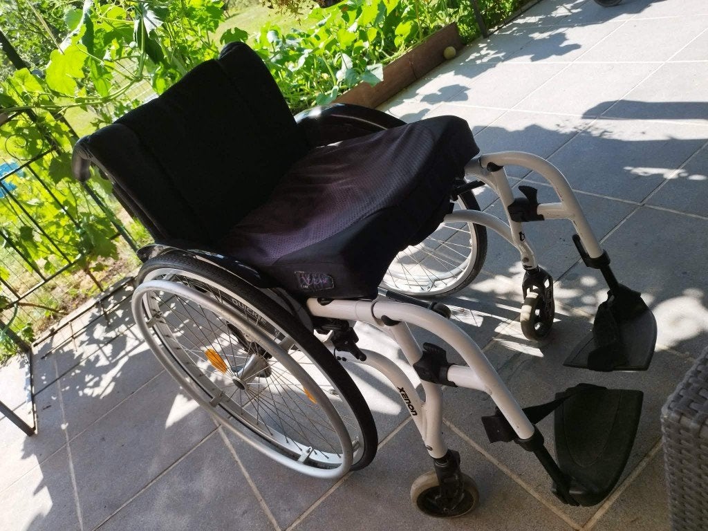 1 fauteuil roulant Quickie (en raison du changement => élec), Enlèvement, Pliant, Comme neuf, Fauteuil roulant manuel
