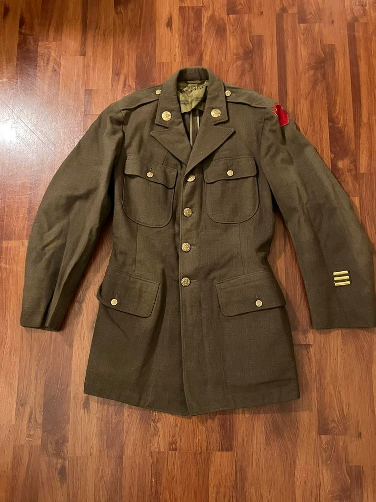 US WW2 service jacket enlisted men, Enlèvement