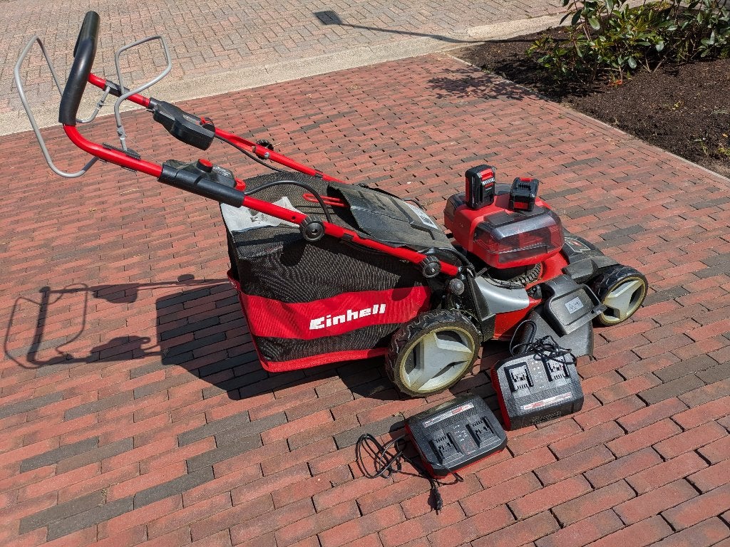 Einhell - zelftrekkende accu grasmaaier, Tuin en Terras, Grasmaaiers, Ophalen, Cirkelmaaier, Gebruikt, Accu-grasmaaier