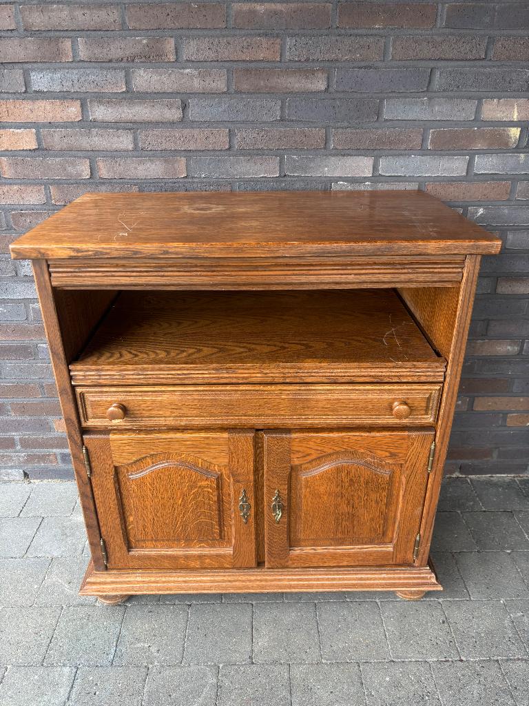Gratis Houten kastje, Ophalen