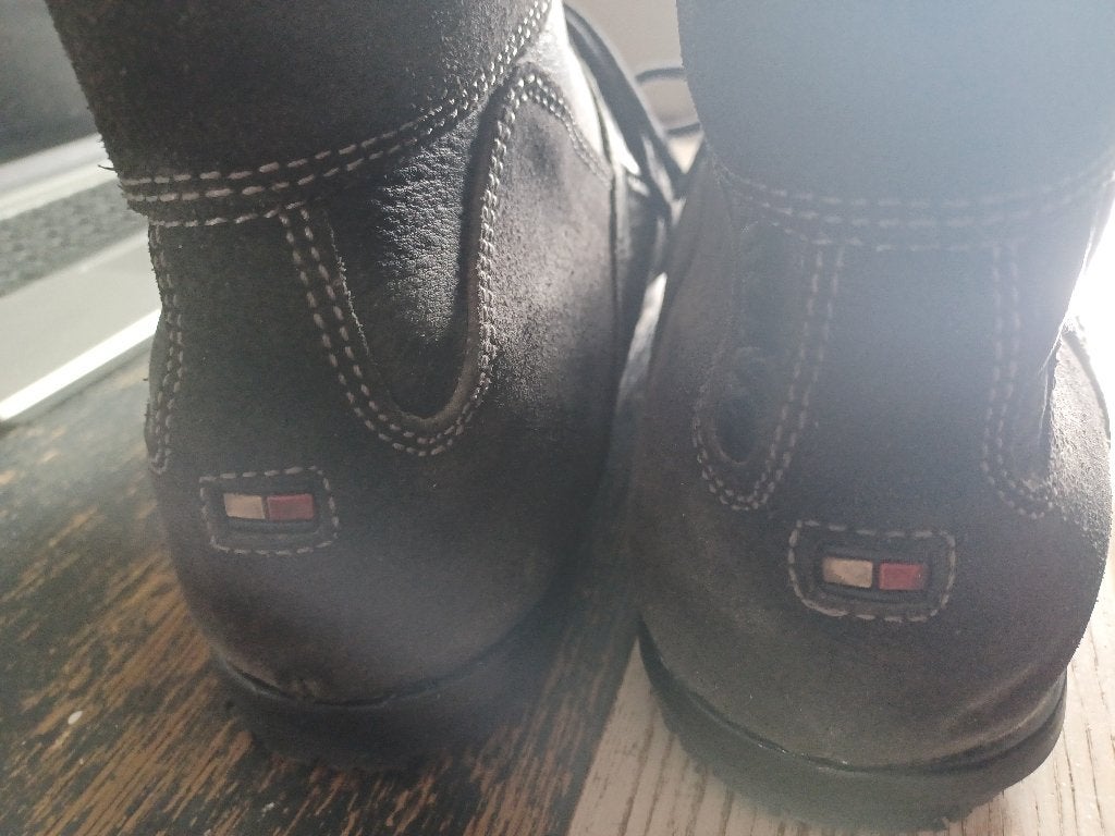 Chaussures hautes Tommy Hilfiger marron taille 45 bon état, Vêtements | Hommes, Chaussures, Enlèvement ou Envoi, Chaussures à lacets