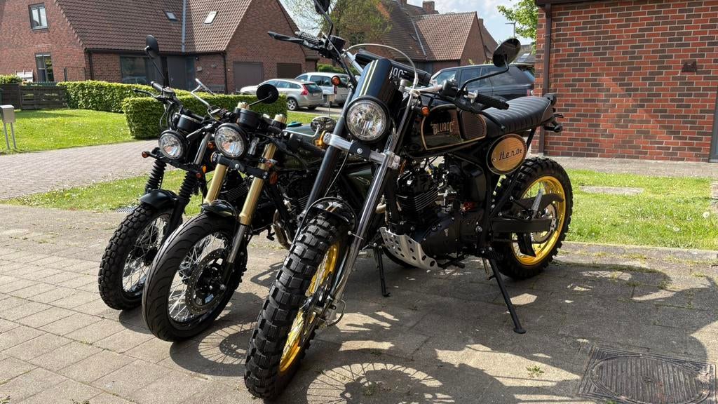 3 Bluroc te koop/te ruil motos 125 bluroc hero legend spirit, Motoren, Particulier, Nieuw, Sport
