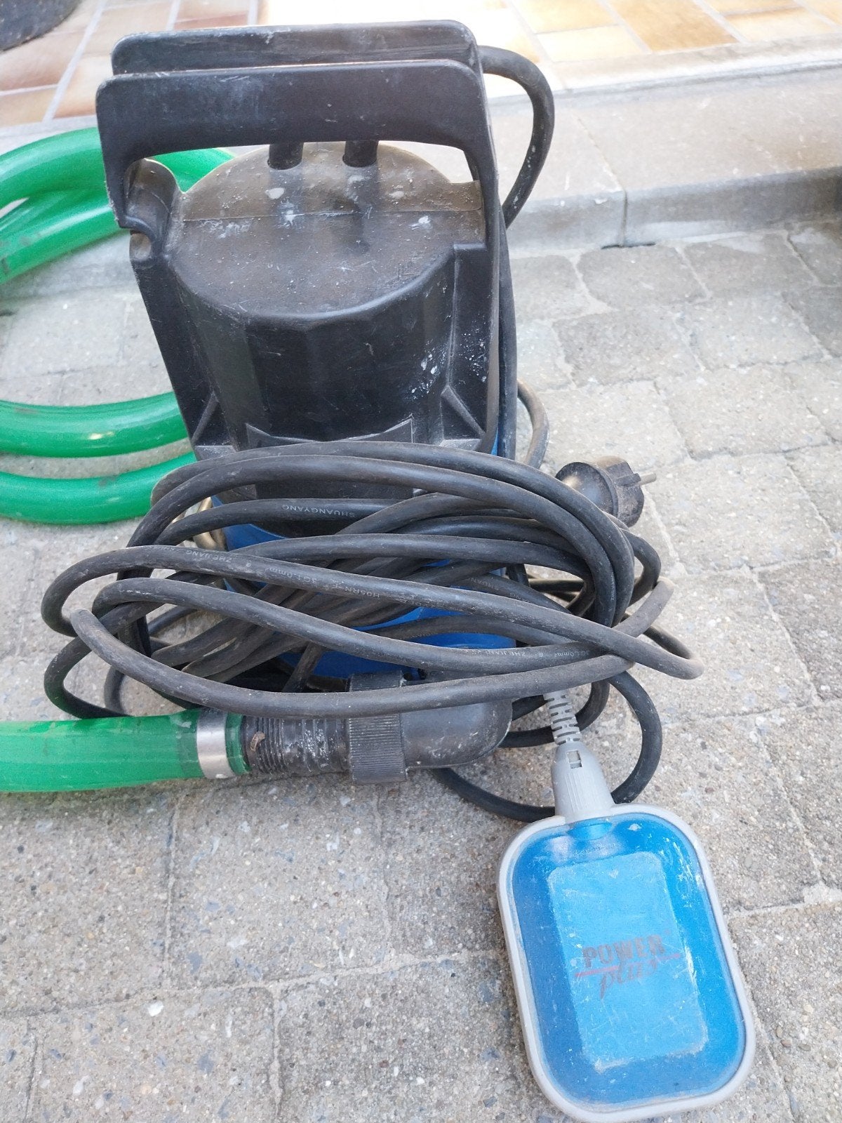 dompelpomp merk Power Plus, Tuin en Terras, Ophalen, Dompelpomp