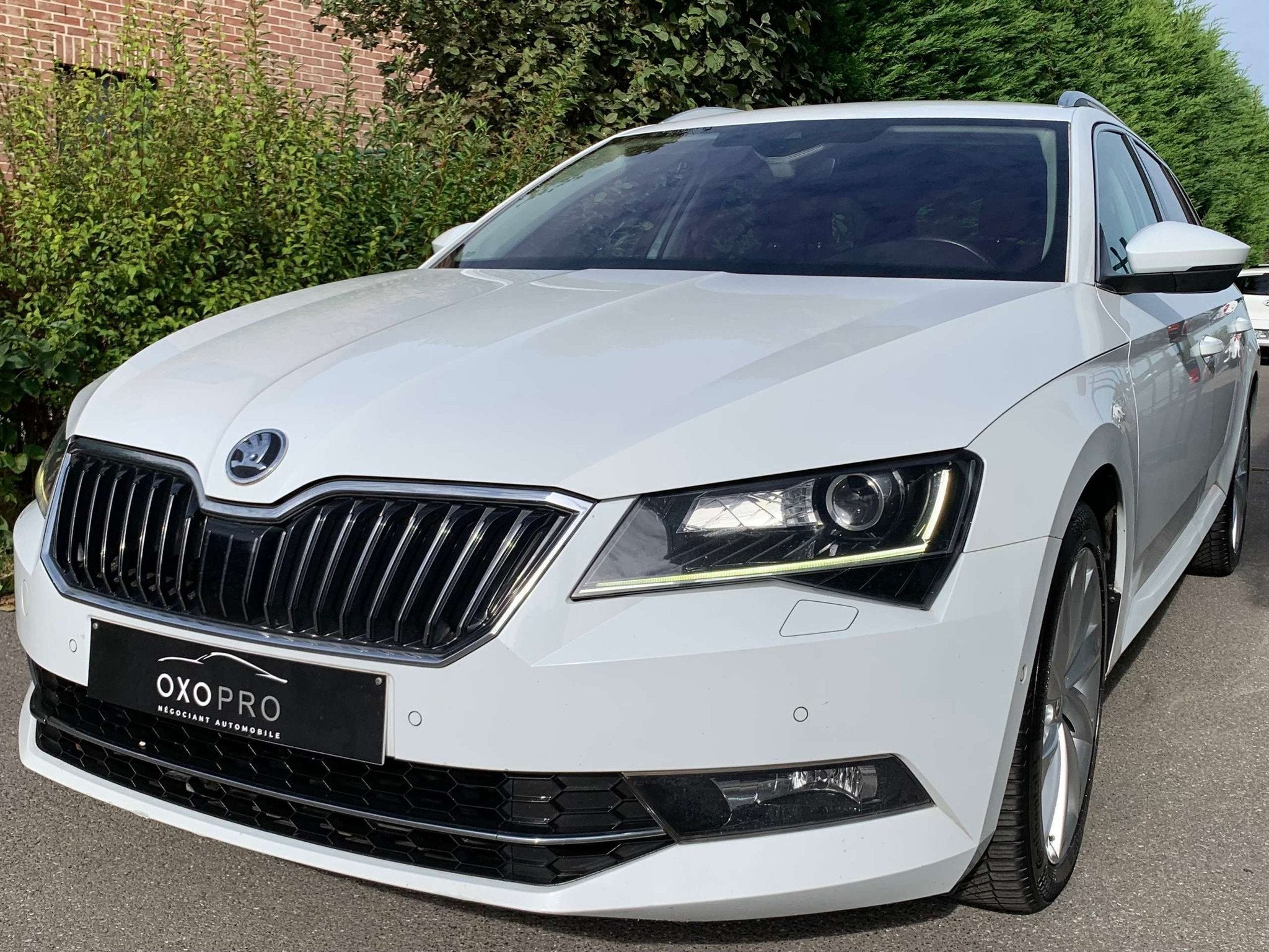 Skoda Superb 2.0 TDI 150CV DSG / Style / Boite Auto / Xenon, Cuir, Achat, 1968 cm³, Noir