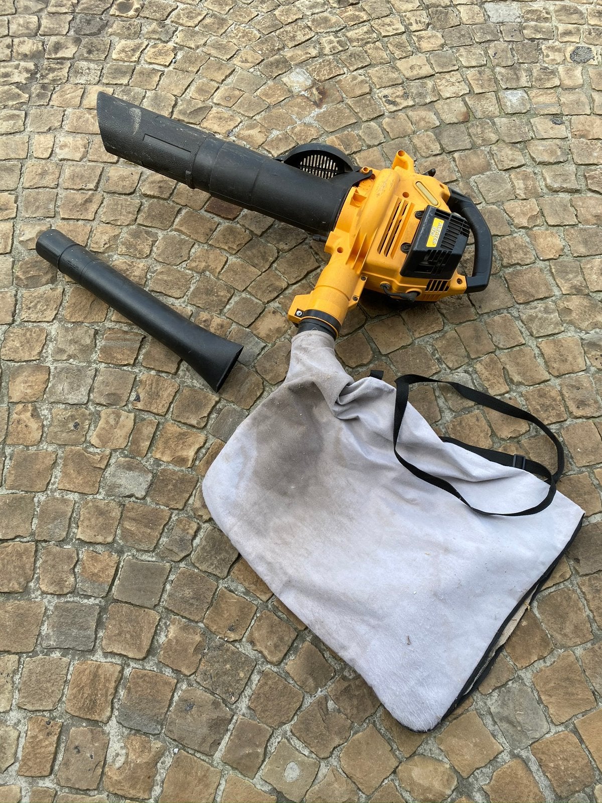 Bladblazer met tweetactmotor, Ophalen, Gebruikt, Benzine